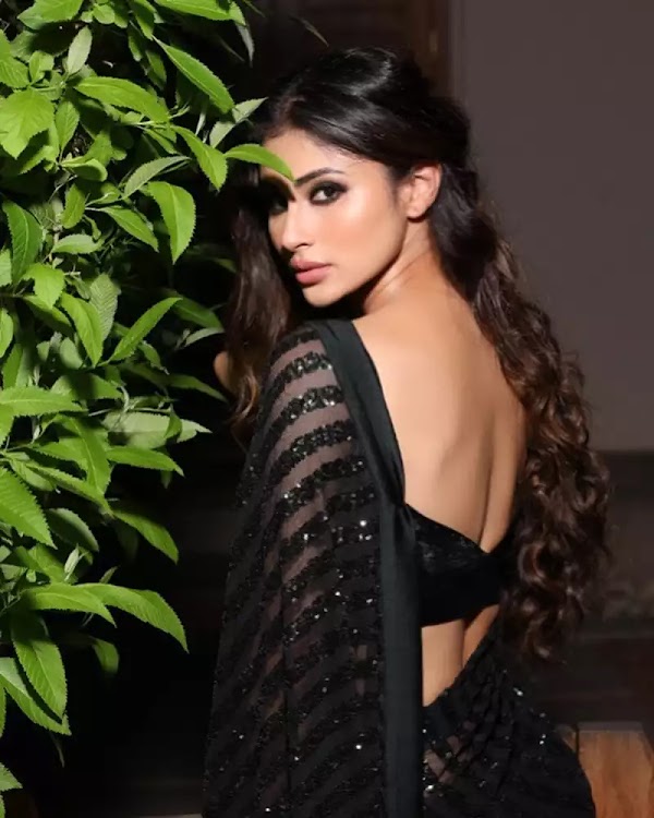 mouni roy backless black saree indian actress