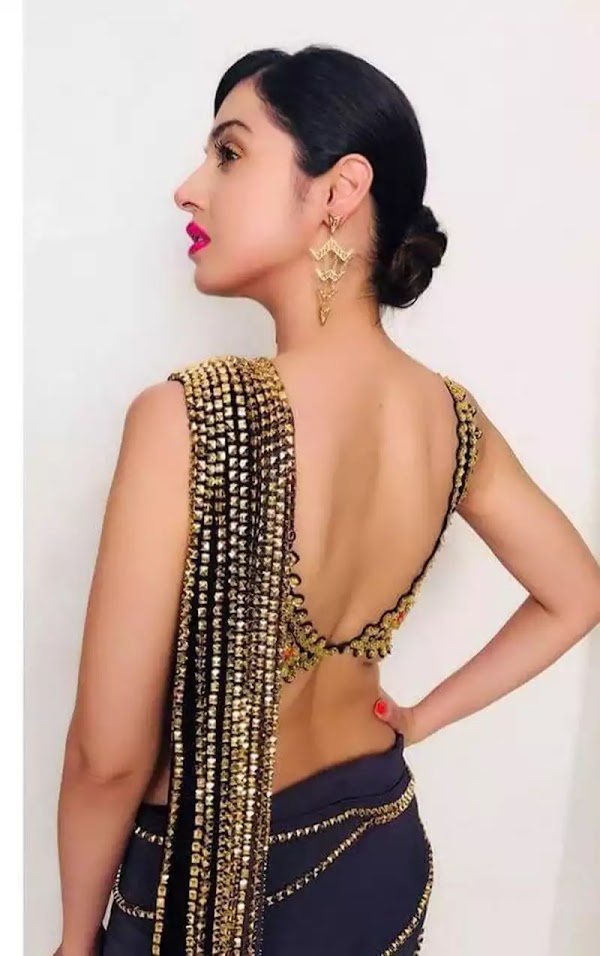 divya khosla backless black saree indian actress