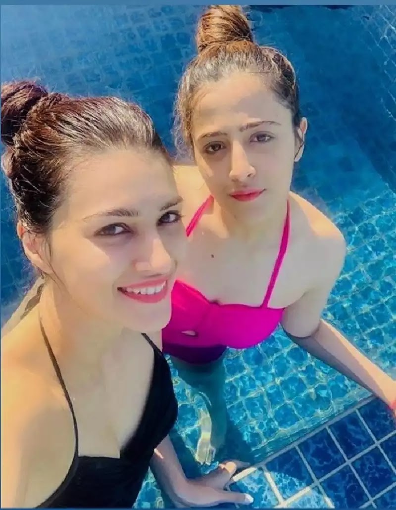 kriti nupur sanon bikini pool bollywood sisters