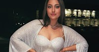 sonakshi sinha bodycon outfit cleavage curvy indian