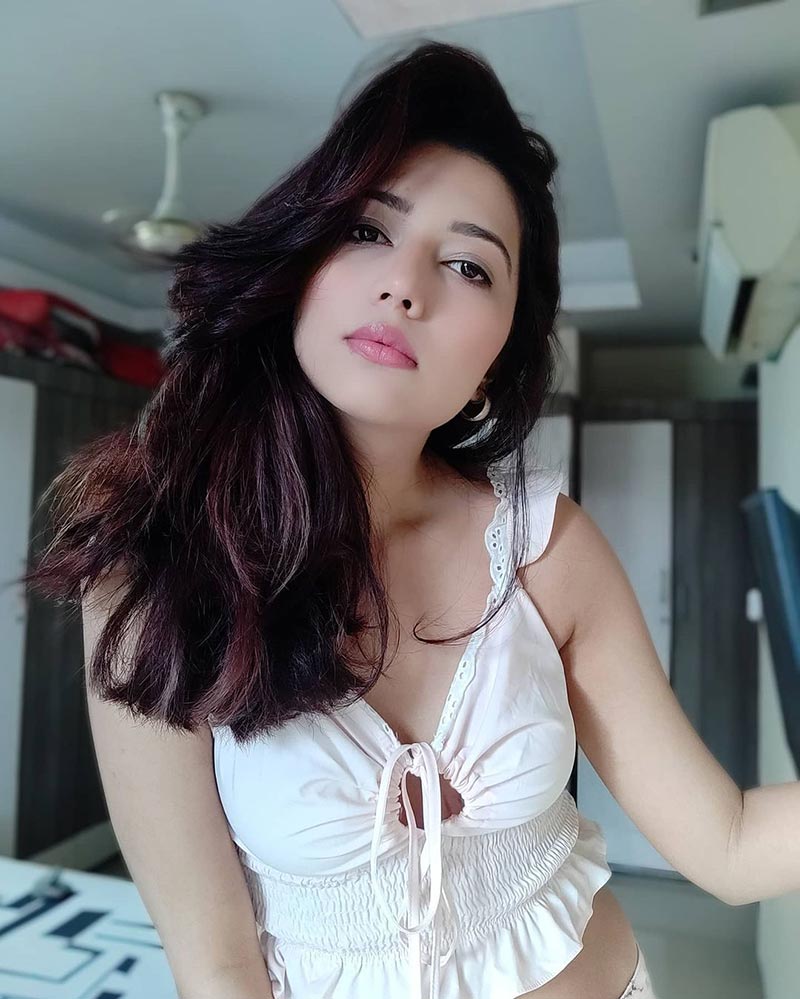 Anshula Dhawan hot splitsvilla indian model