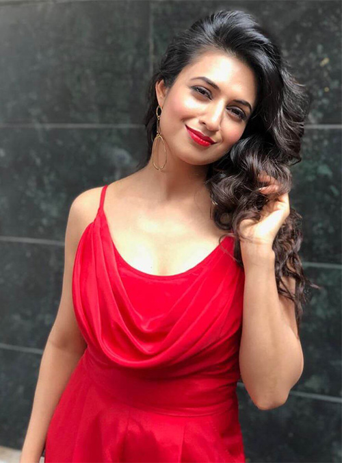 Divyanka Tripathi red dress hot tv actress