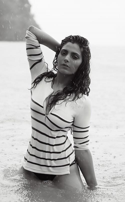 Saiyami Kher hot bikini swimsuit indian actress