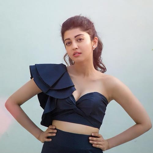 Pranitha Subhash hot