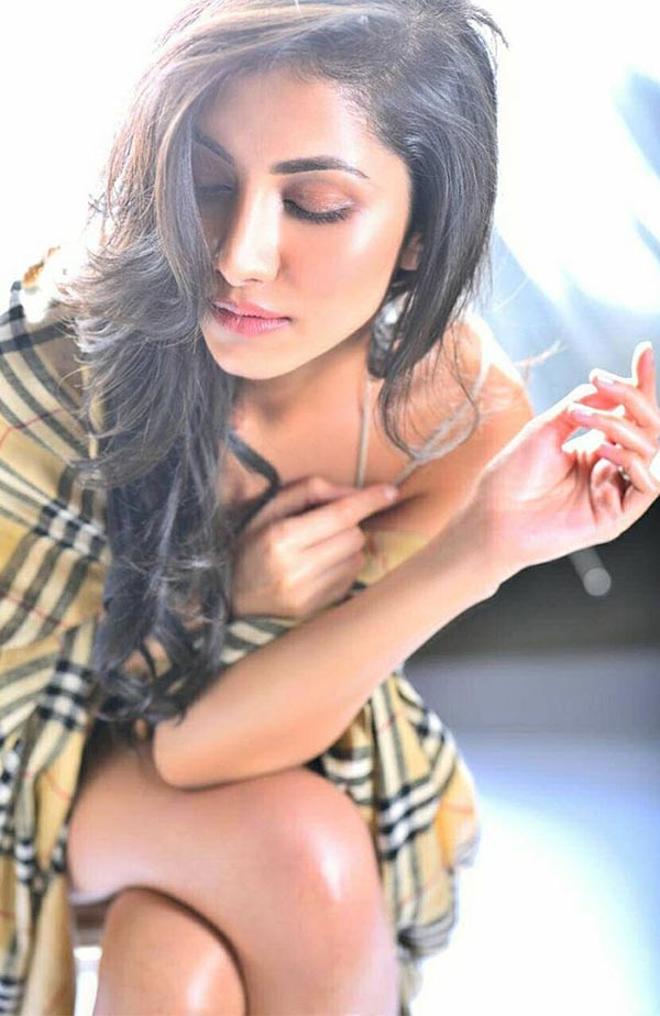 Rukmini Maitra hot photos