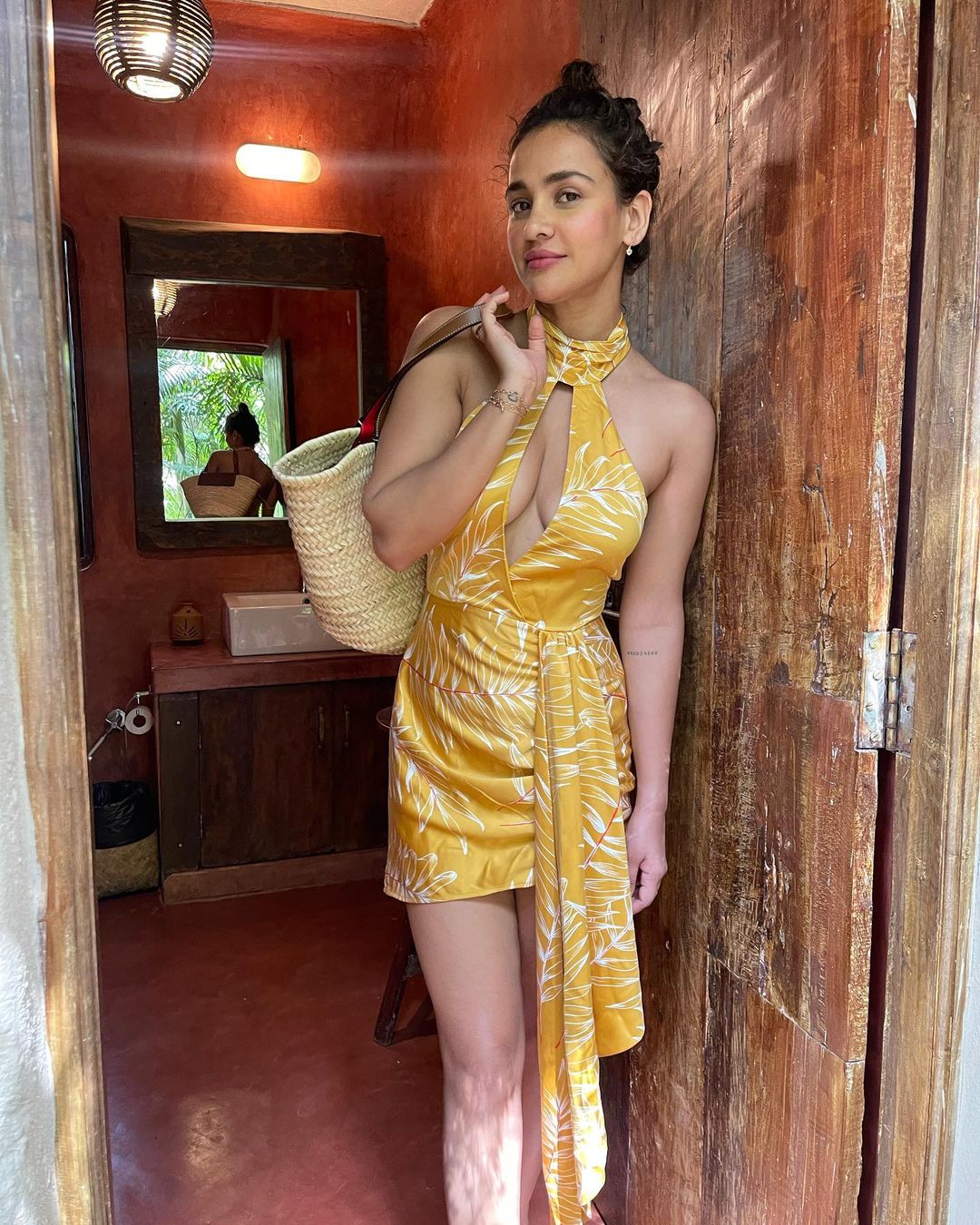 Aisha Sharma cleavage sexy legs short dress