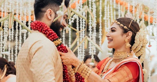 mouni roy wedding photos