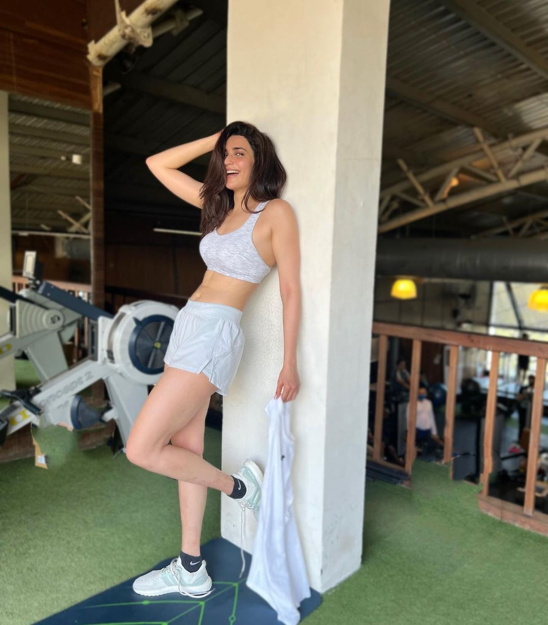 Karishma tanna sexy body sports bra shorts