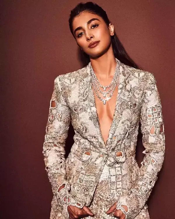 pooja hegde braless cleavage blazer hot indian actress