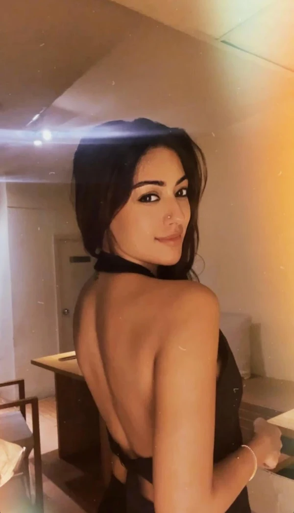 Anu Emmanuel backless dress hot actress UrvasivoRakshasivo