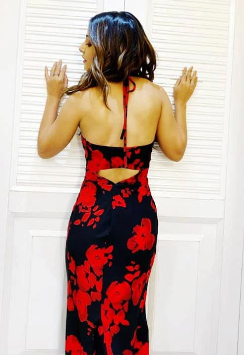 hina khan backless dress sexy back