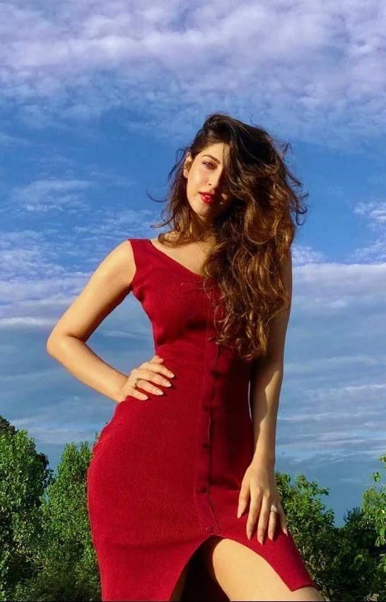 sonarika bhadoria red dress