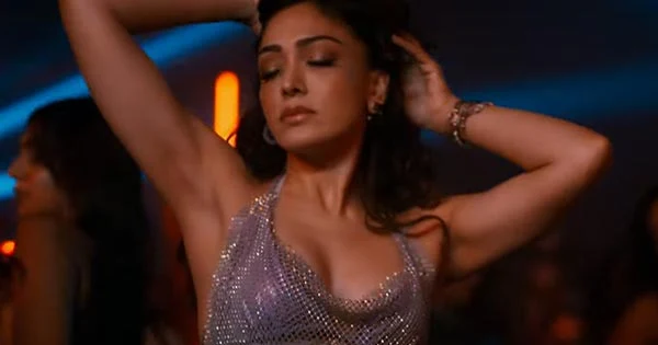 Khushali Khumar is too hot to handle in Kudiye Ni Tere song from Starfish – Honey Singh recreates Brown Rang.