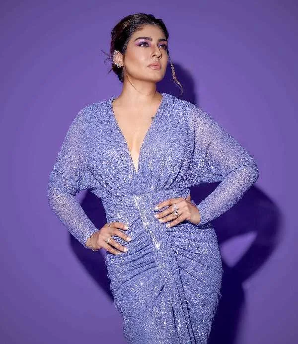 raveena tandon hot stylish dress curvy actress