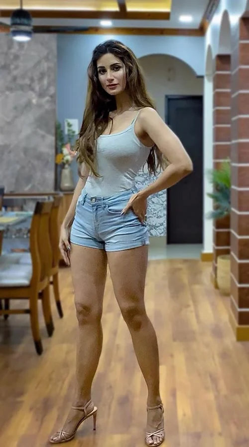 Diksha Singh sexy legs hot indian model