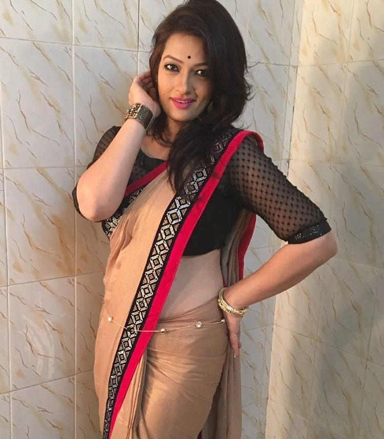 Falguni Rajani gulfam kali hot saree