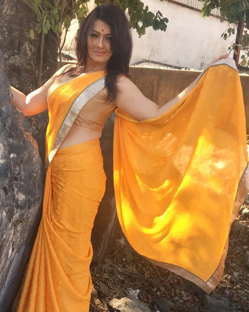 Falguni Rajani gulfam kali hot saree