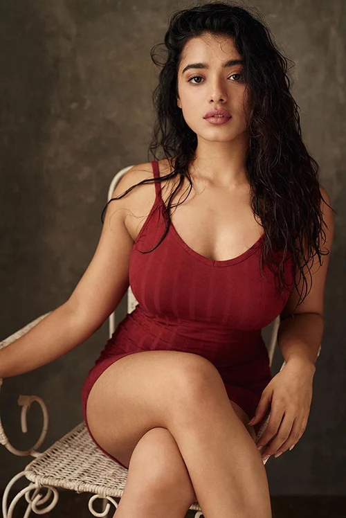 ketika sharma legs curvy indian actress