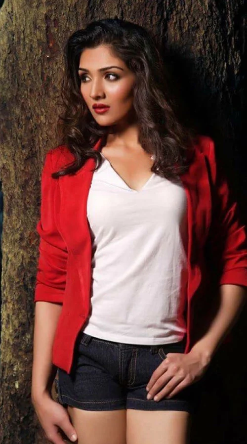 Tina Ahuja hot photos