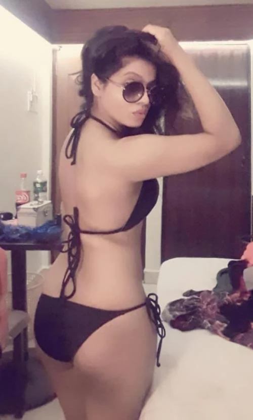 Aasma Syed bikini hot actress ullu app