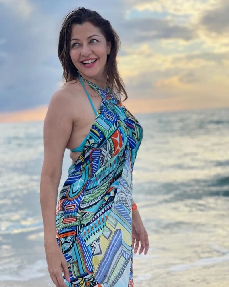 Aditi Govitrikar hot actress