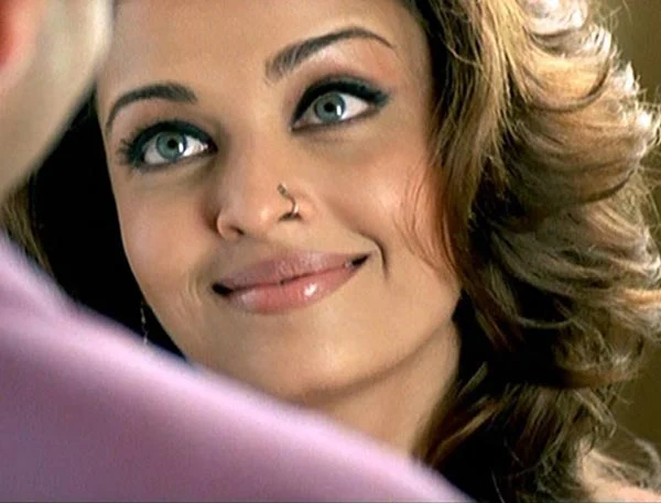 Aishwarya Rai nose ring bollywood actress