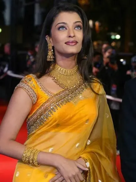 aishwarya rai yellow saree bollywood actress