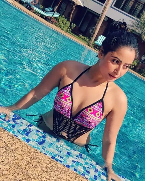 Aishwarya Sharma bikini indian tv actress