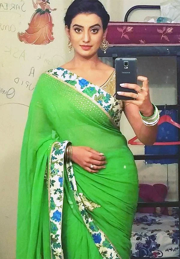 Akshara Singh hot photos bhojpuri actress