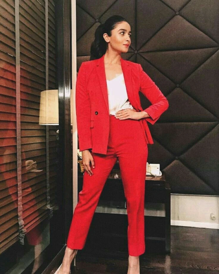 Alia Bhatt red pantsuit hot bollywood actress