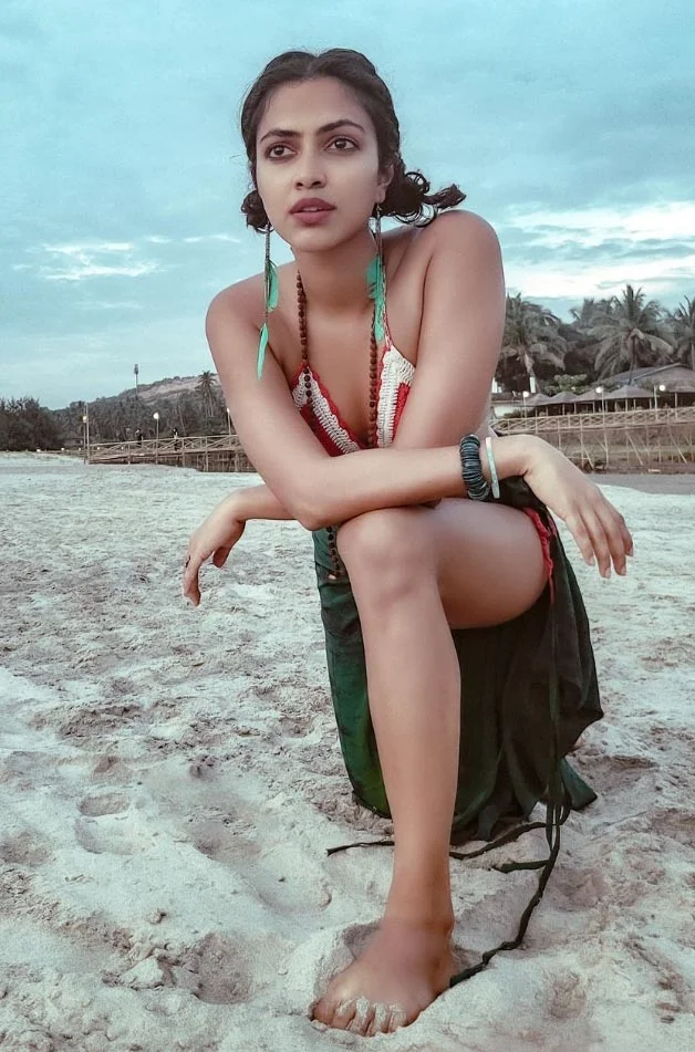 Amala Paul bikini hot actress bholaa aadai pitta kathalu