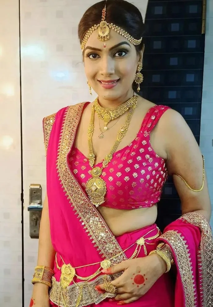 Anaya Soni saree hot actress crime patrol