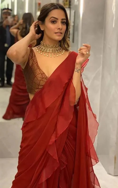 anita hassanandani saree hot indian tv actress