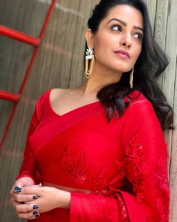 anita hassanandani saree hot indian tv actress