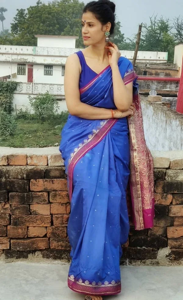 Aruna Giri saree hot actress