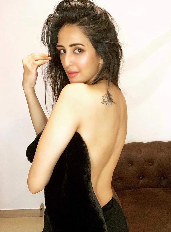 600px x 815px - 9 Indian TV actresses who went topless - see photos. - SpideyPosts