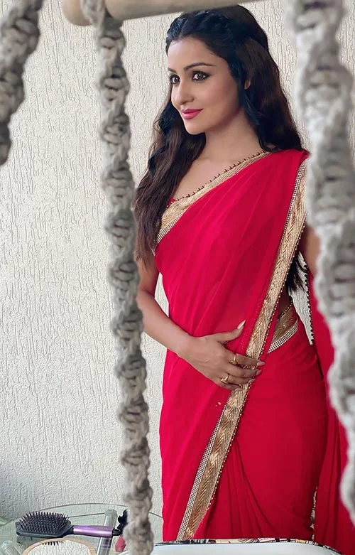 Chhavi Pandey saree hot photos indian tv actress