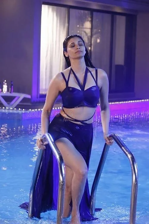 Daisy Shah hot actress khatron ke khiladi