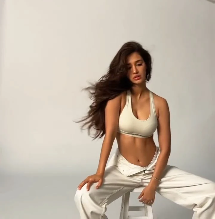 disha patani calvin klein bra underwear navel cleavage