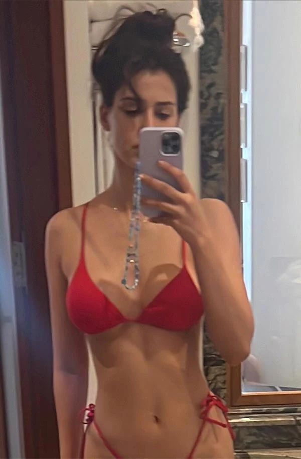 disha patani red bikini sexy body hot bollywood actress