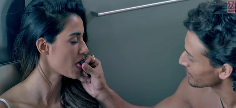 Disha Patani befikra hot scene