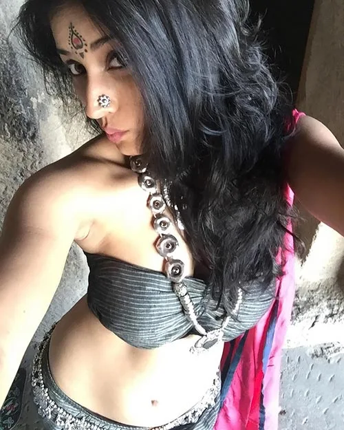 divina thackur hot actress