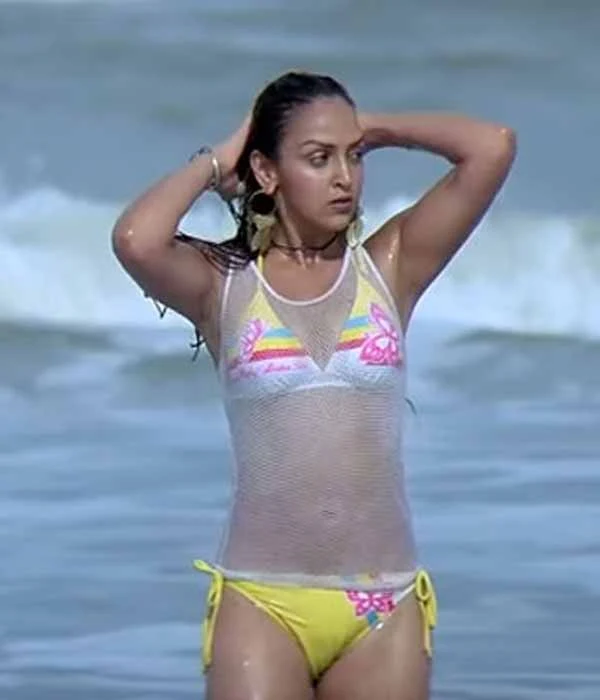 esha deol bikini dhoom actress