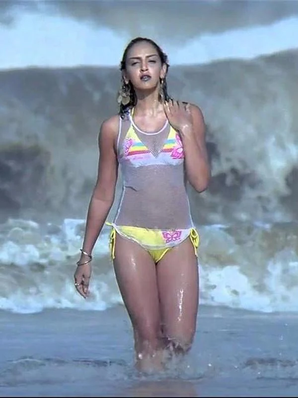 esha deol wet bikini bollywood actress