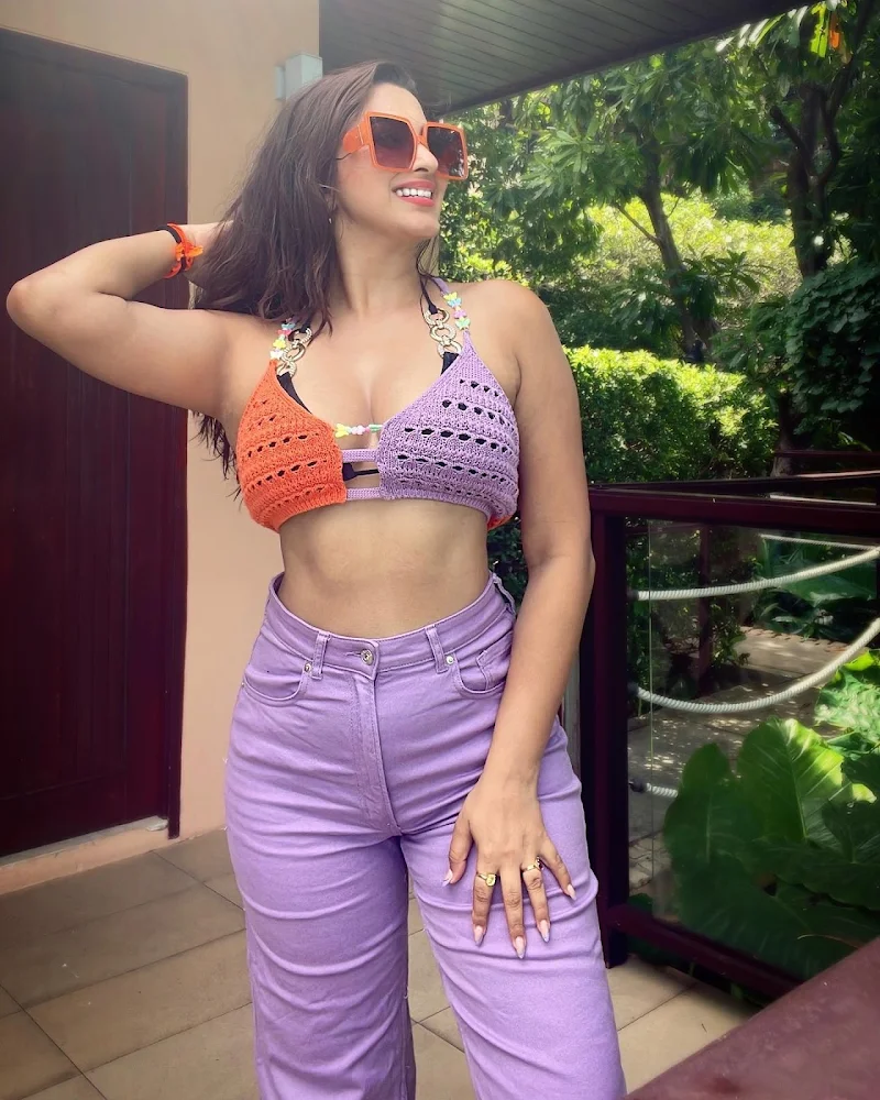 esshanya maheshwari tiny top pants curvy indian actress