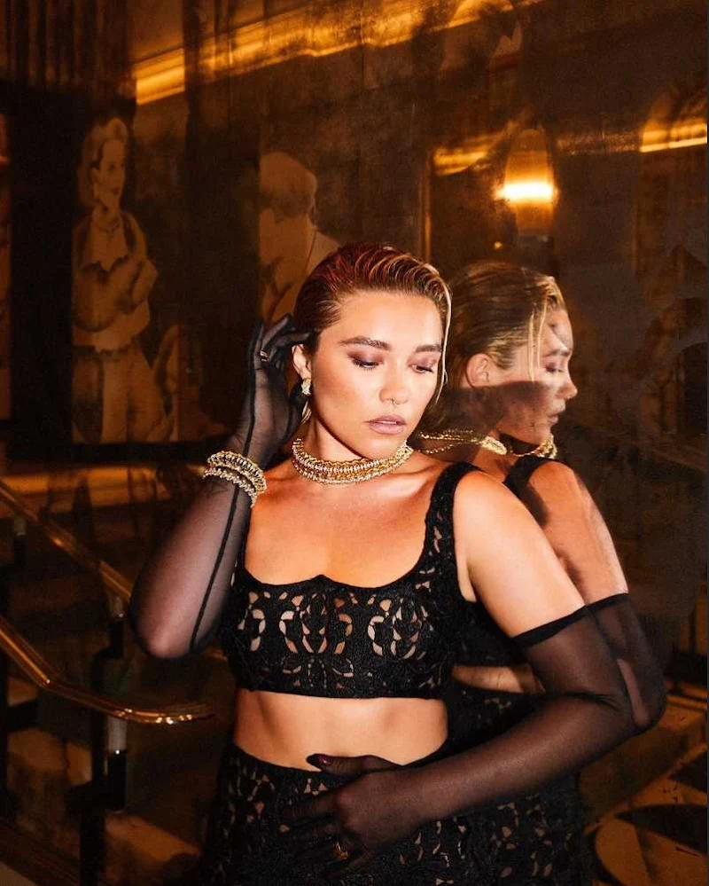 Florence Pugh hot Hollywood actress