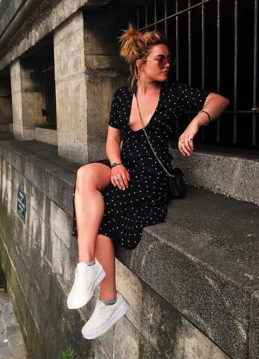 Florence Pugh sexy legs hot Hollywood actress