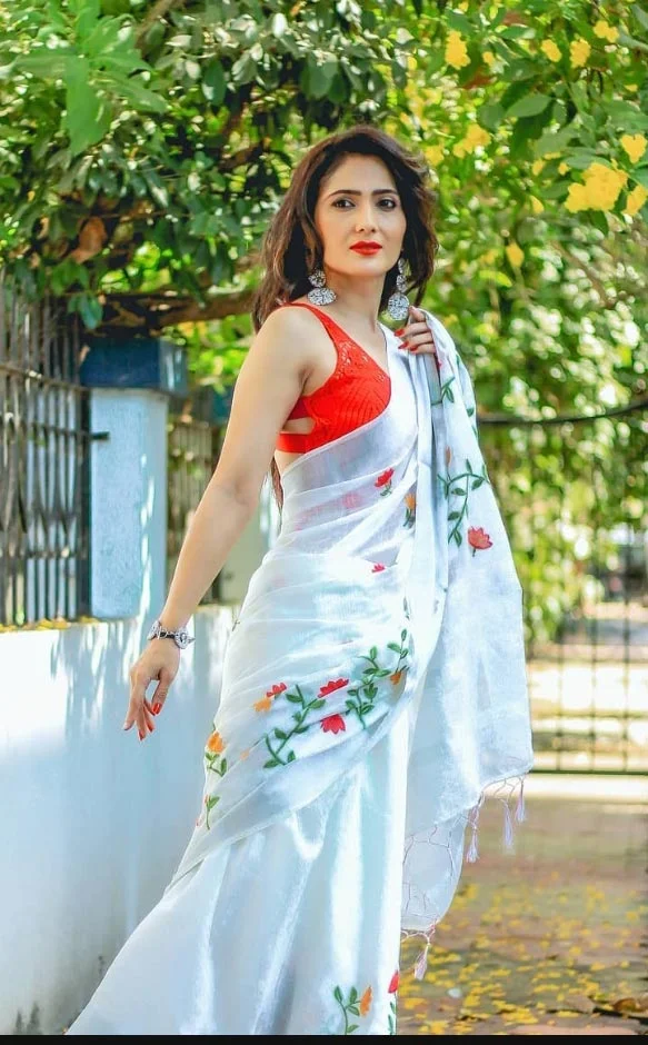 Gauri Singh saree savdhaan india actress