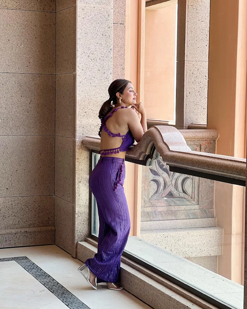 Hina Khan backless purple top pants