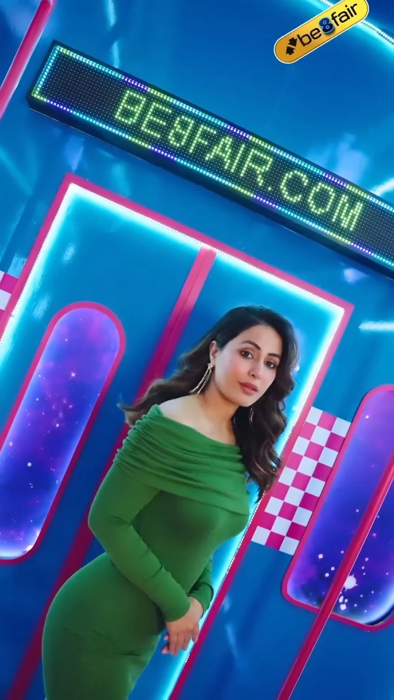 hina khan bodycon green dress sexy body